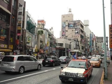 井の頭通り・・・吉祥寺通りとの交差点から渋谷方向